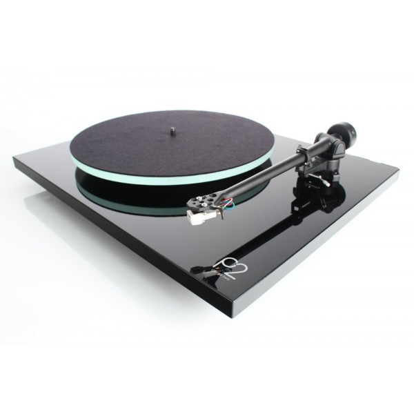 Rega Planar 2 (Rega Carbon MM kafa ile) Siyah